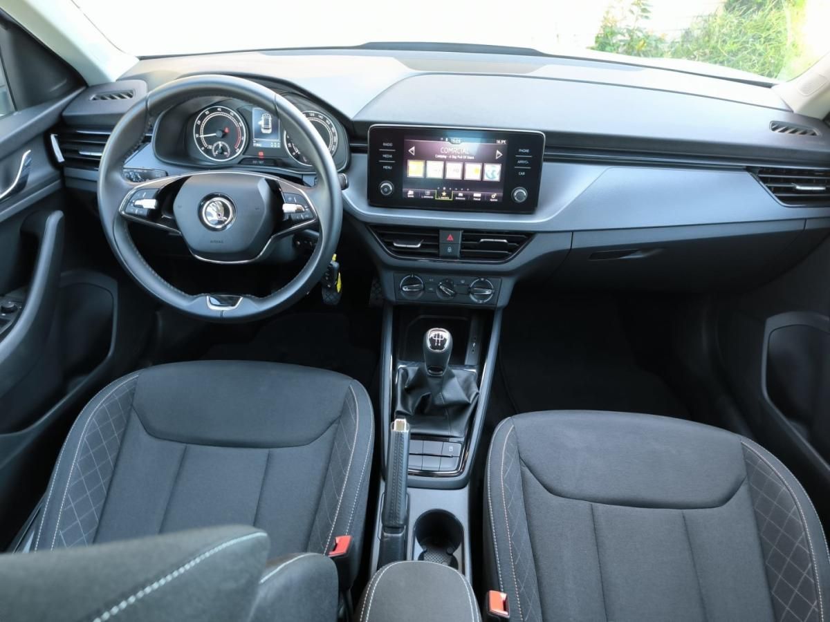 skoda-kamiq-2023-gasolina-999cc