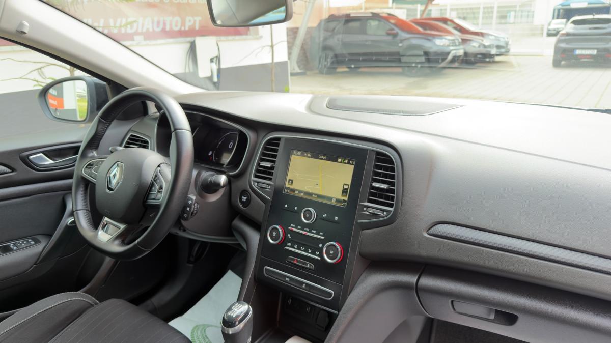 renault-megane-sport-tourer-2019-diesel-1461cc