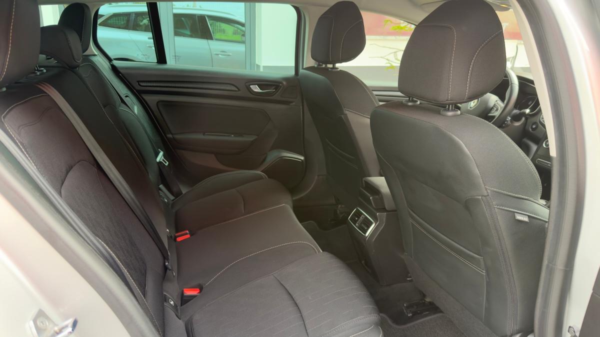 renault-megane-sport-tourer-2019-diesel-1461cc