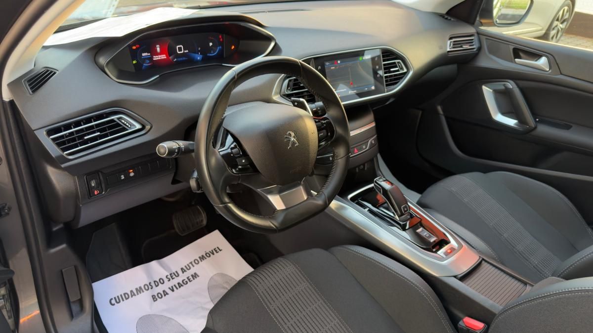 peugeot-308-sw-2021-gasolina-1199cc