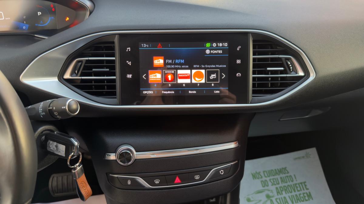 peugeot-308-sw-2021-gasolina-1199cc