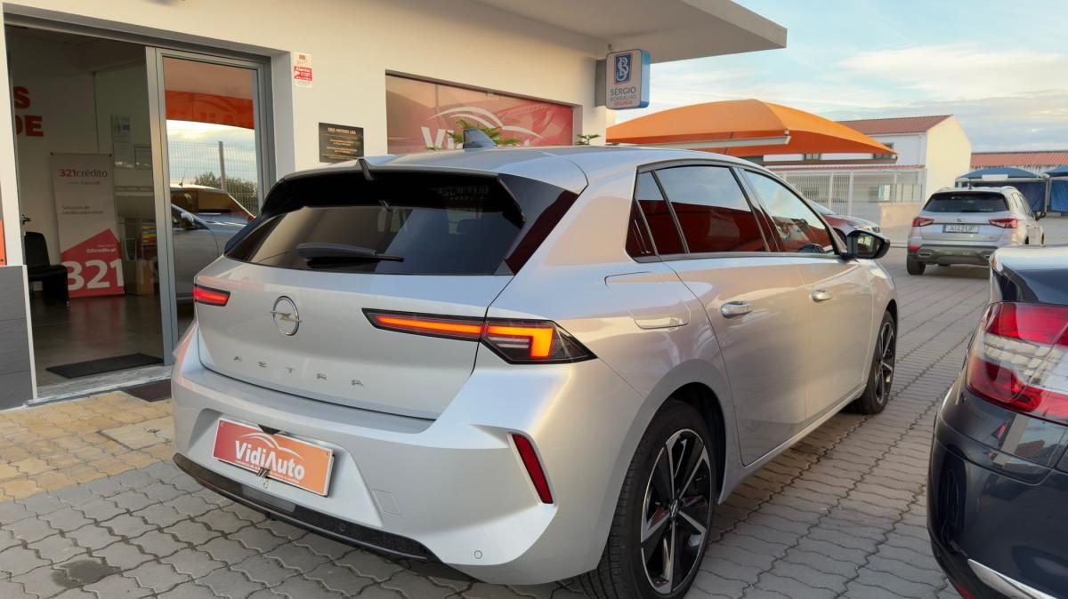 opel-astra-2023-gasolina-1199cc