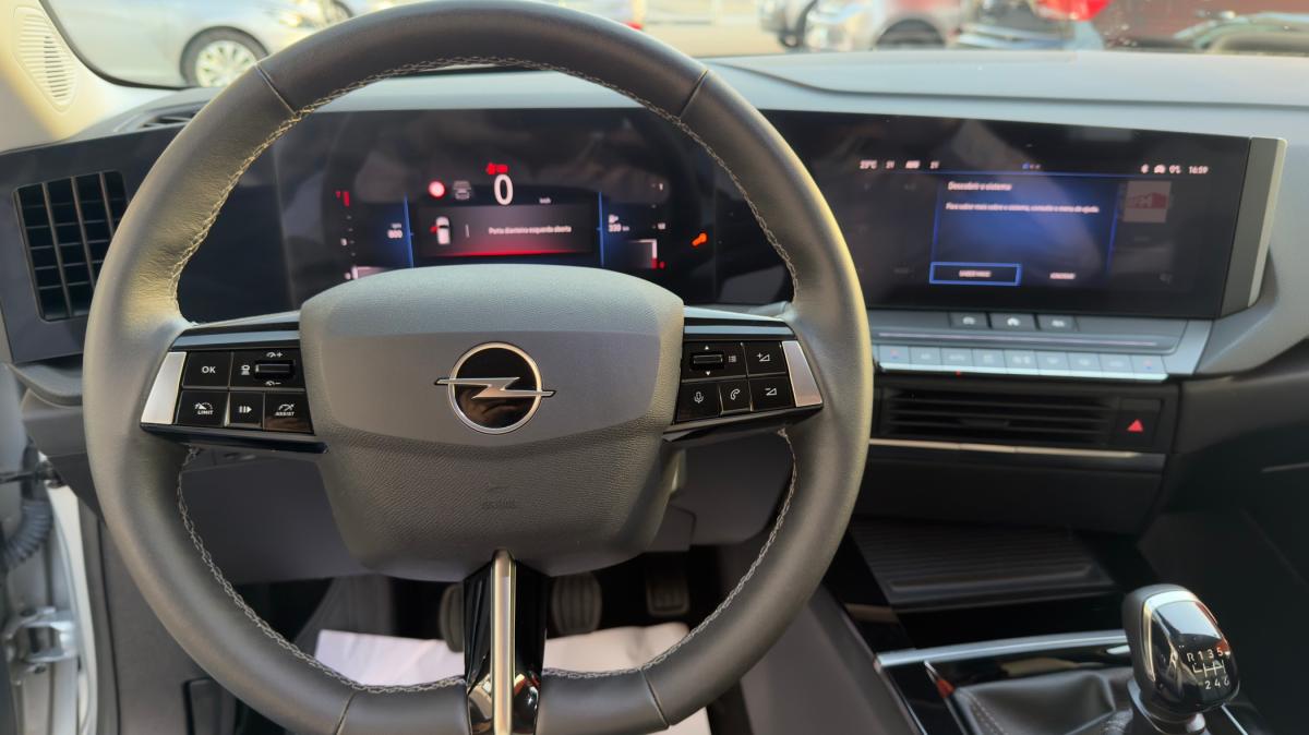 opel-astra-2023-gasolina-1199cc
