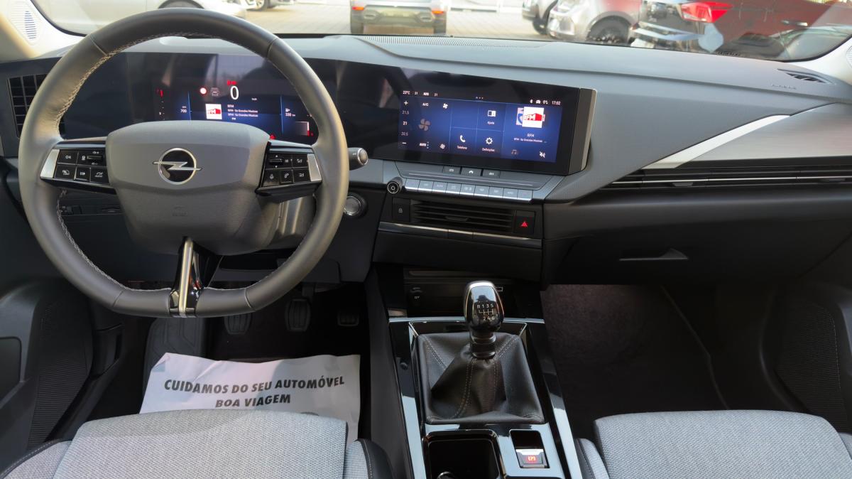 opel-astra-2023-gasolina-1199cc