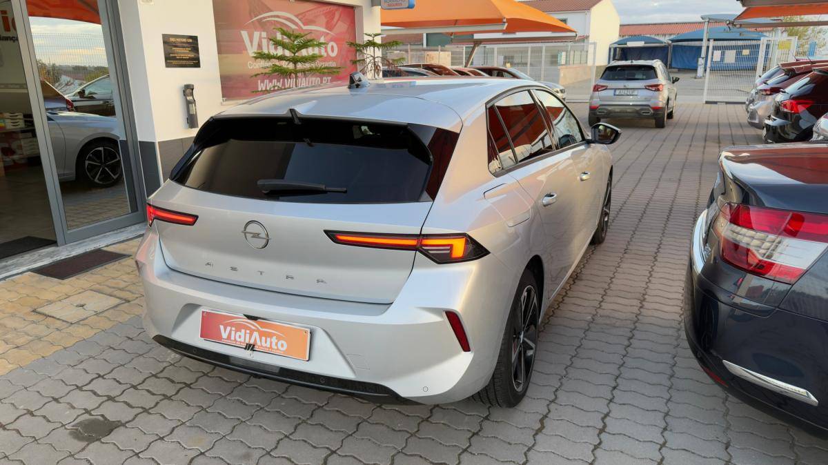 opel-astra-2023-gasolina-1199cc