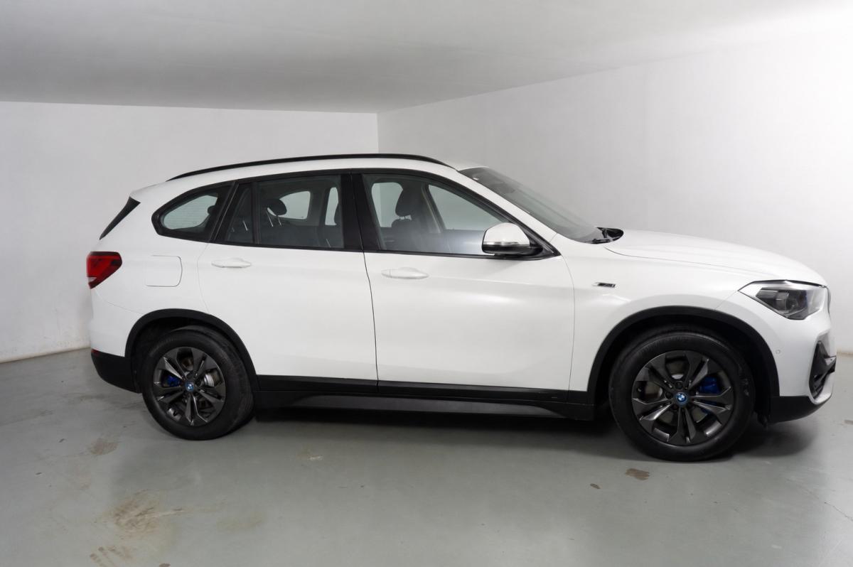 bmw-x1-2022-hibrido-a-gasolina-1499cc