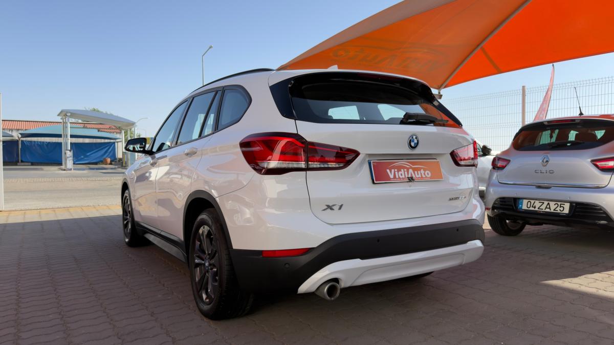 bmw-x1-2022-hibrido-a-gasolina-1499cc