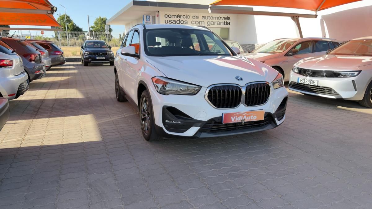 bmw-x1-2022-hibrido-a-gasolina-1499cc