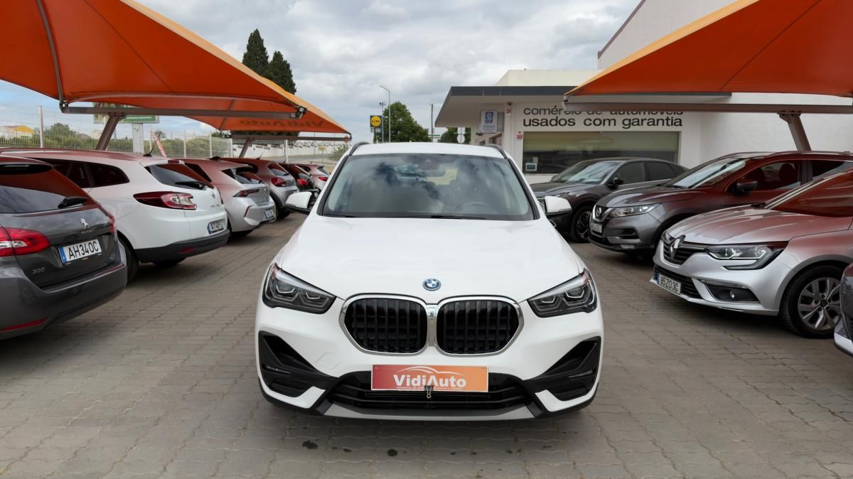 bmw-x1-2022-hibrido-a-gasolina-1499cc
