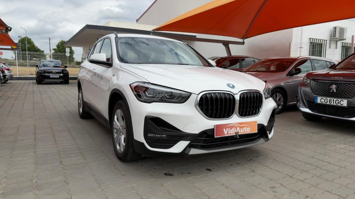 bmw-x1-2022-hibrido-a-gasolina-1499cc