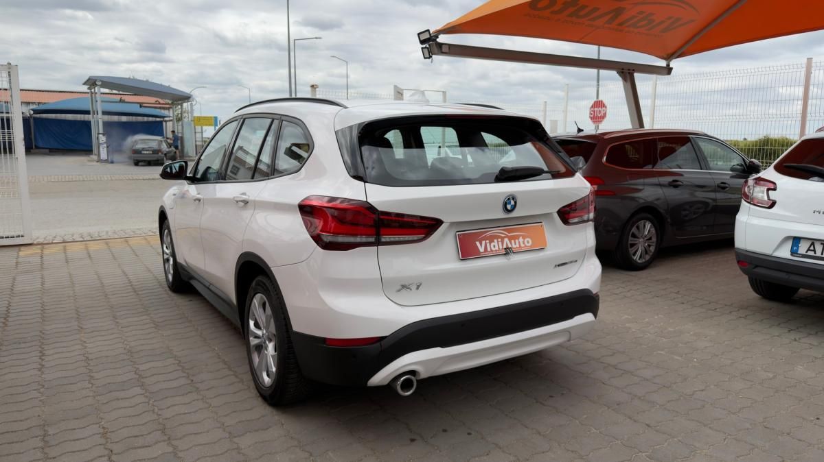 bmw-x1-2022-hibrido-a-gasolina-1499cc