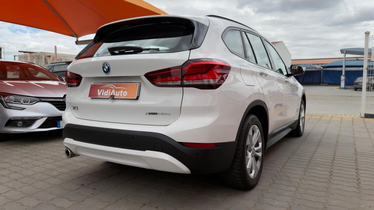 bmw-x1-2022-hibrido-a-gasolina-1499cc