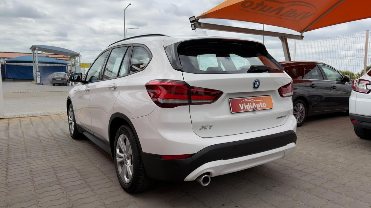 bmw-x1-2022-hibrido-a-gasolina-1499cc
