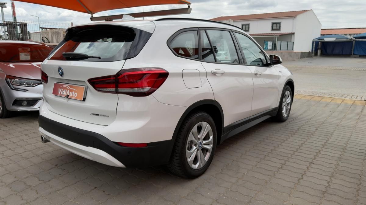 bmw-x1-2022-hibrido-a-gasolina-1499cc