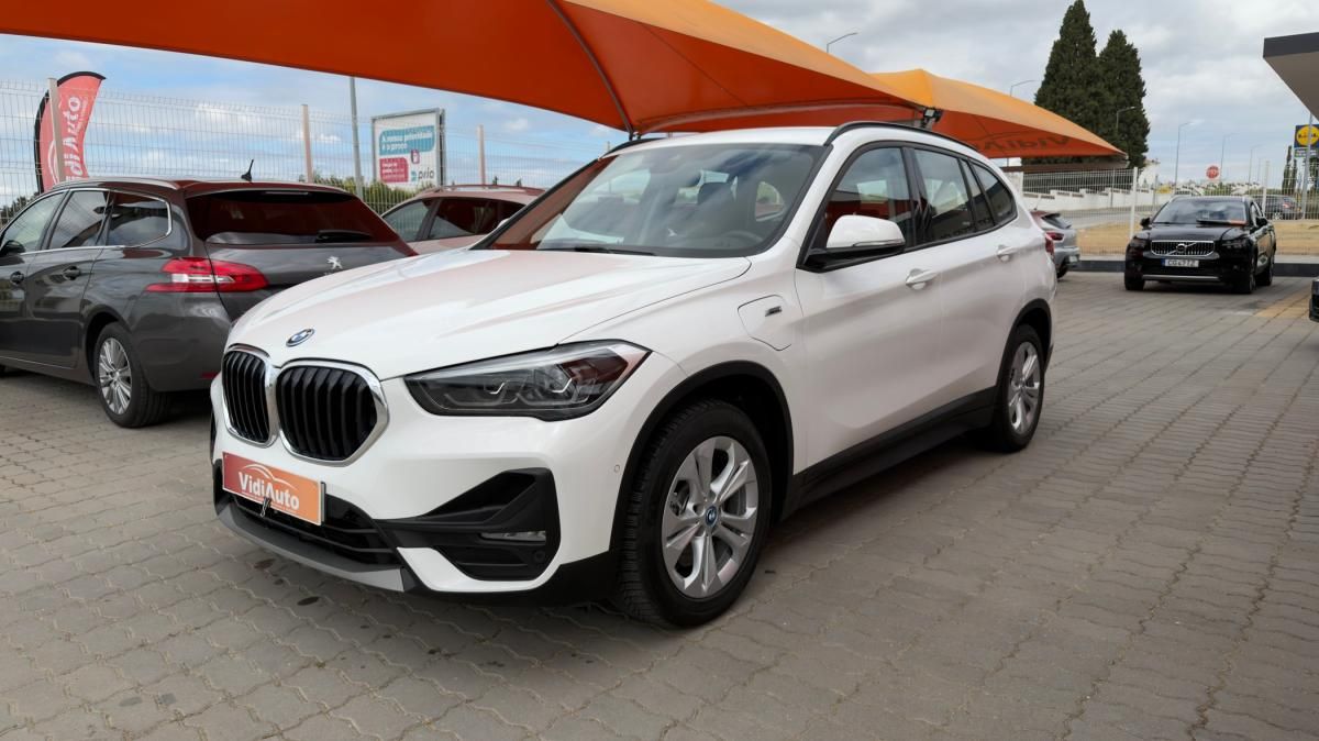 bmw-x1-2022-hibrido-a-gasolina-1499cc
