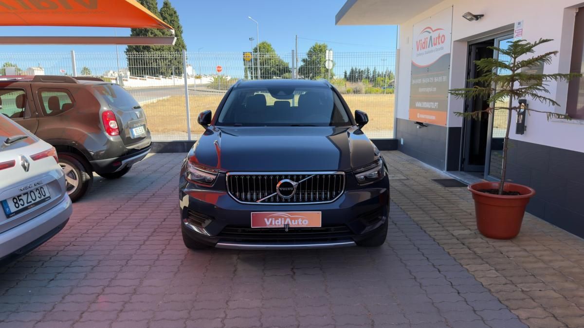 volvo-xc40-2022-hibrido-a-gasolina-1477cc
