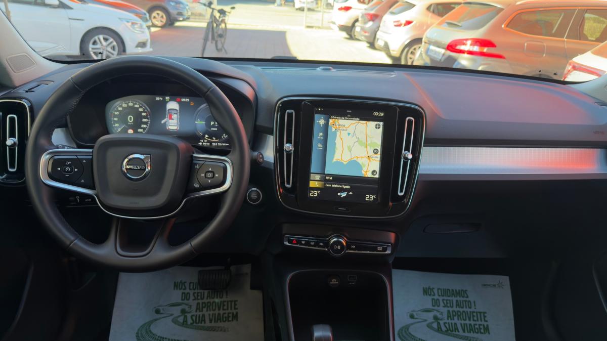 volvo-xc40-2022-hibrido-a-gasolina-1477cc