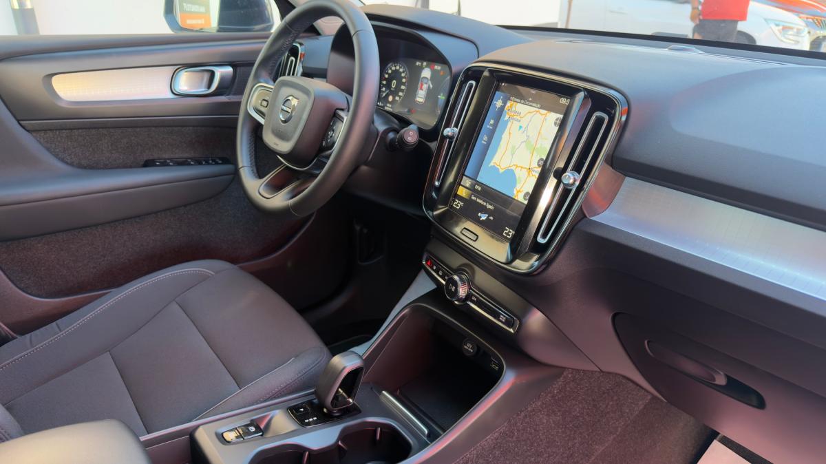 volvo-xc40-2022-hibrido-a-gasolina-1477cc