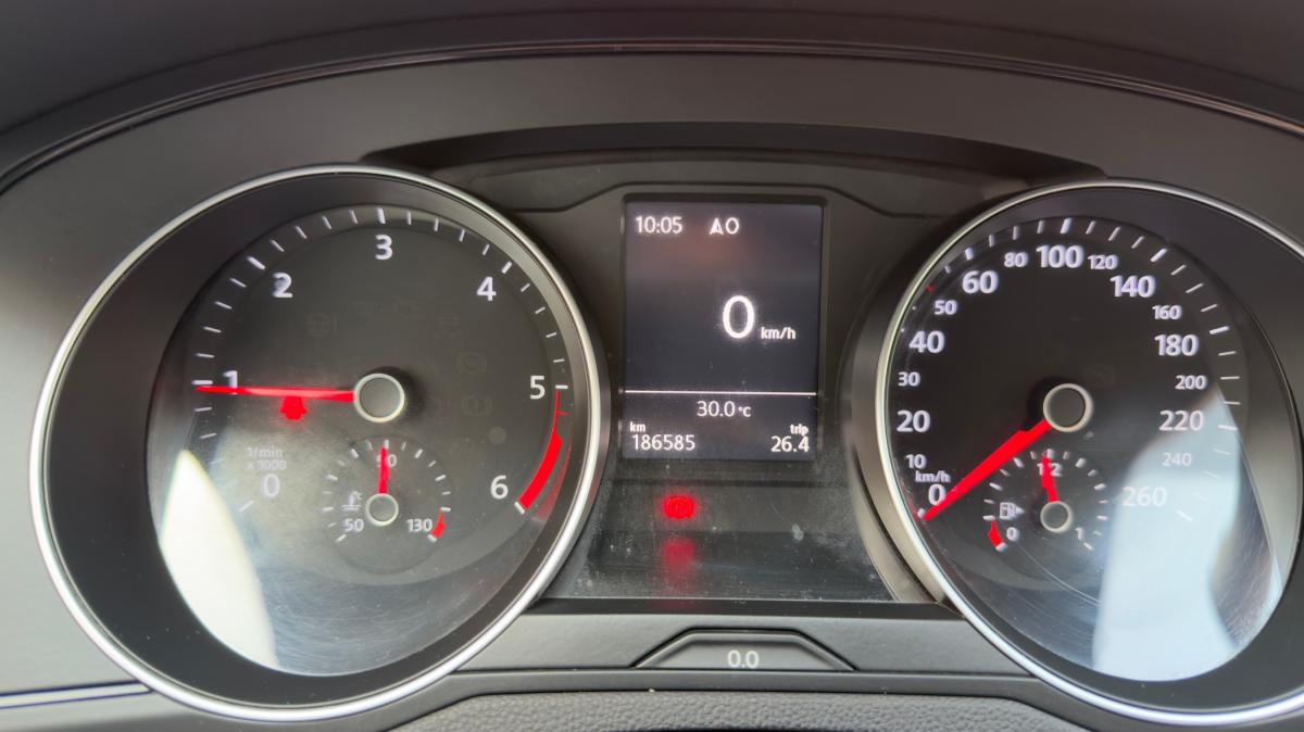volkswagen-passat-variant-2016-diesel-1598cc