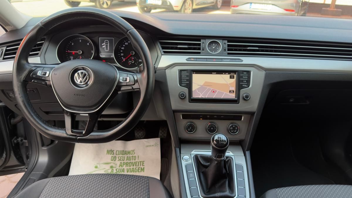 volkswagen-passat-variant-2016-diesel-1598cc
