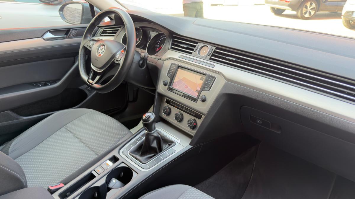 volkswagen-passat-variant-2016-diesel-1598cc