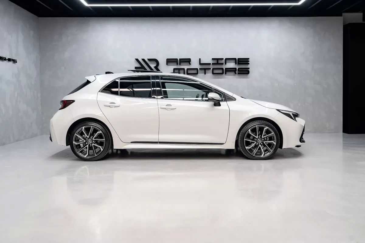 toyota-corolla-2024-hibrido-a-gasolina-1798cc