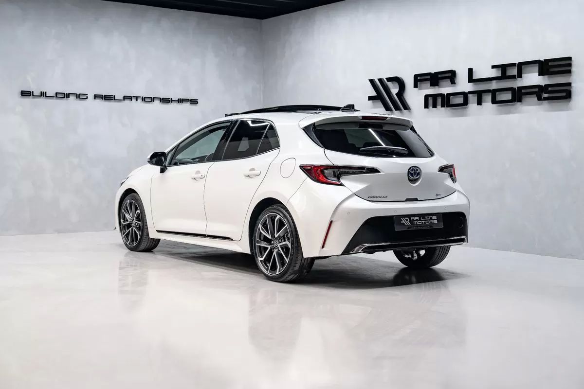toyota-corolla-2024-hibrido-a-gasolina-1798cc
