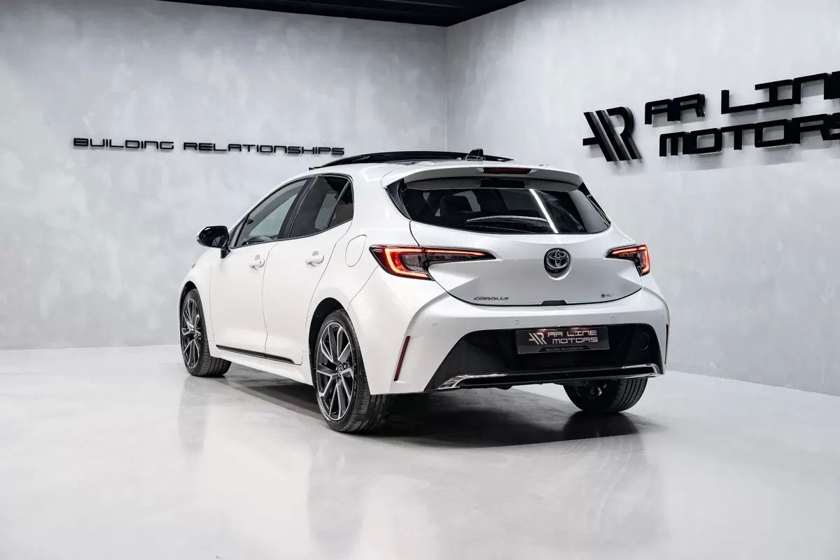 toyota-corolla-2024-hibrido-a-gasolina-1798cc
