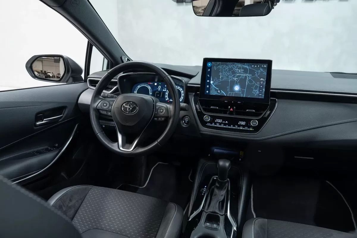 toyota-corolla-2024-hibrido-a-gasolina-1798cc