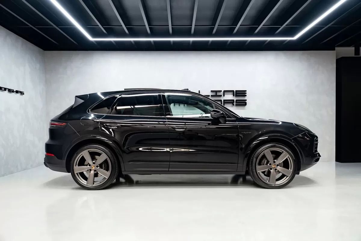 porsche-cayenne-2023-hibrido-2995cc