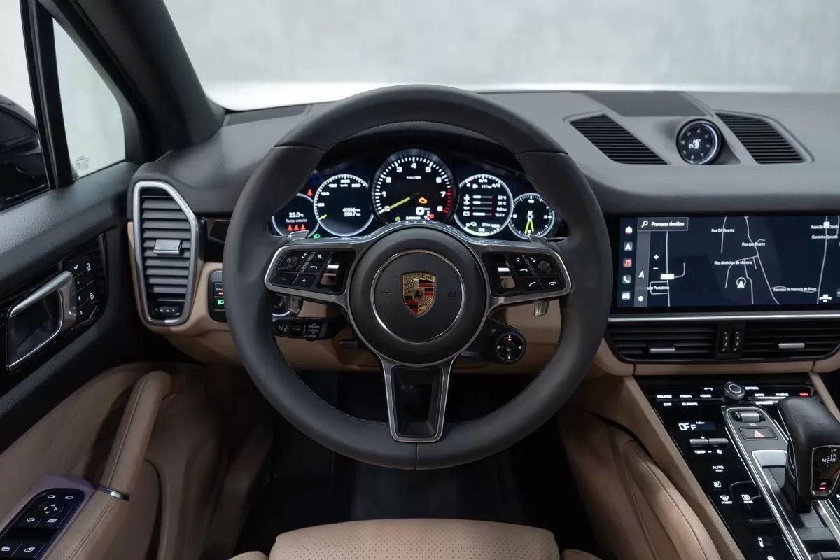 porsche-cayenne-2023-hibrido-2995cc
