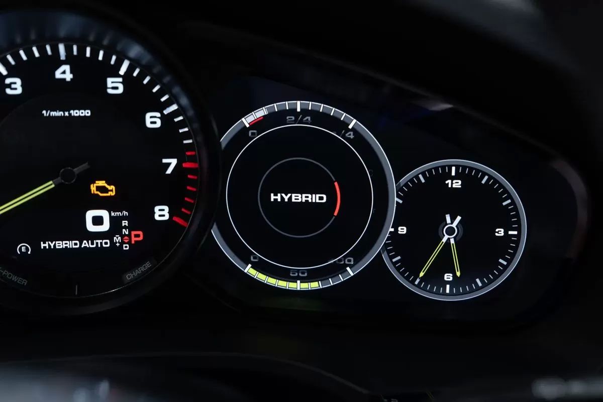porsche-cayenne-2023-hibrido-2995cc