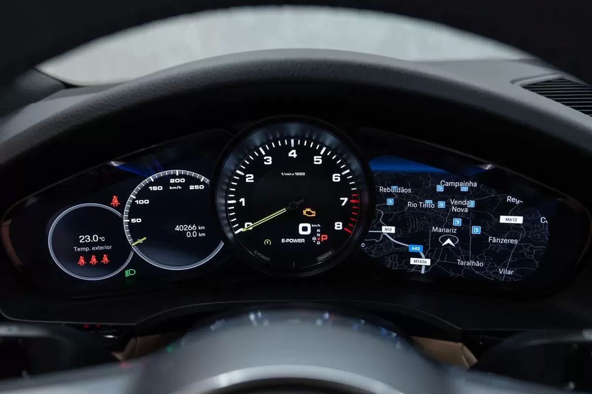 porsche-cayenne-2023-hibrido-2995cc