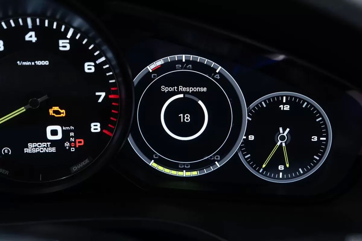 porsche-cayenne-2023-hibrido-2995cc