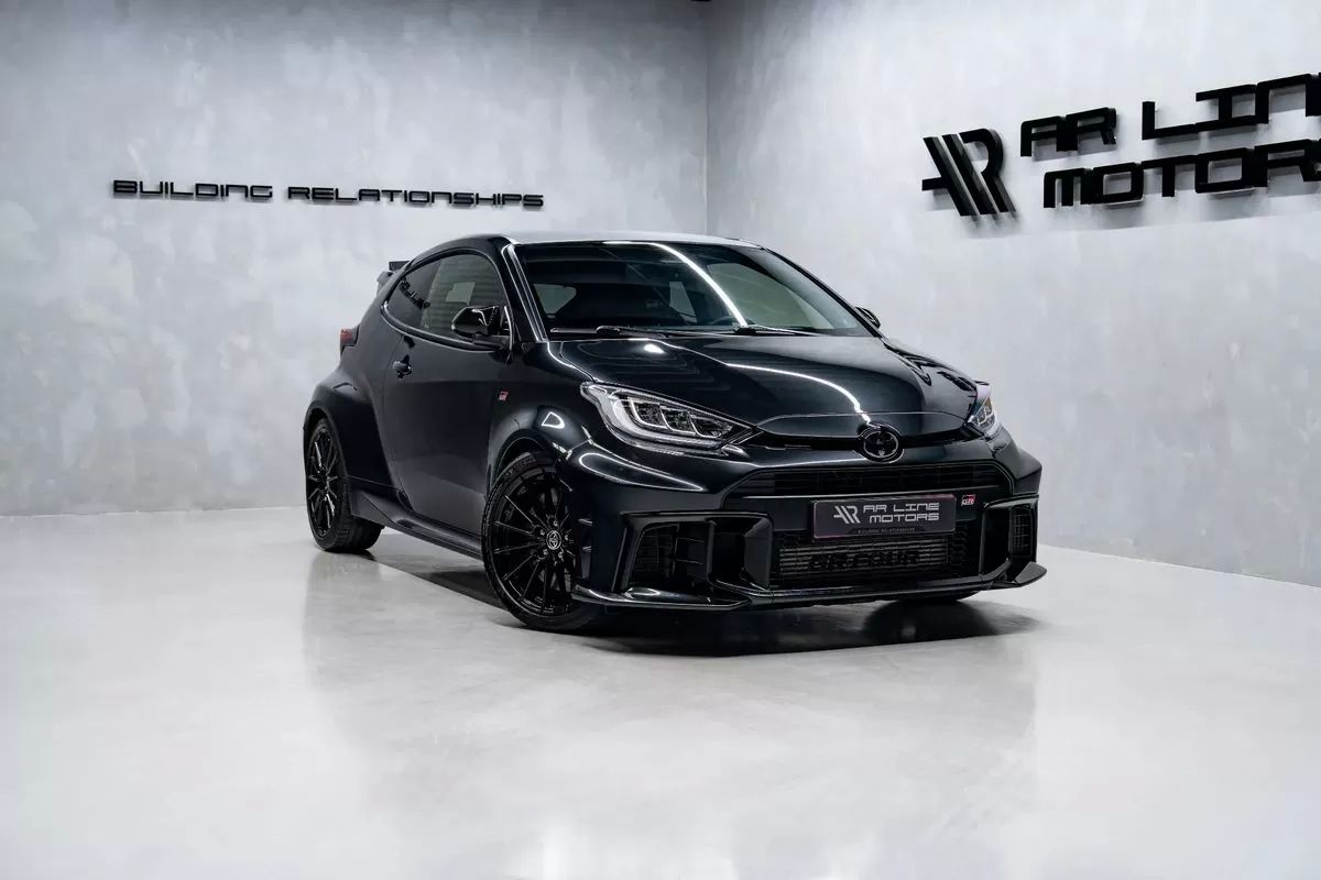 toyota-yaris-2024-gasolina-1618cc