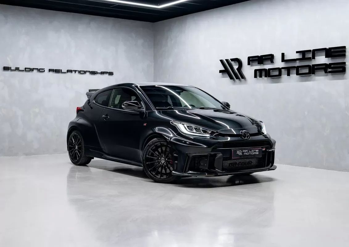 toyota-yaris-2024-gasolina-1618cc