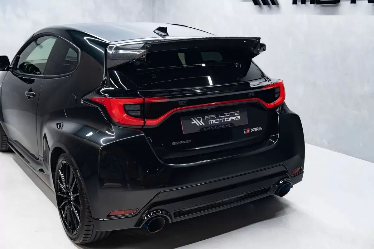 toyota-yaris-2024-gasolina-1618cc