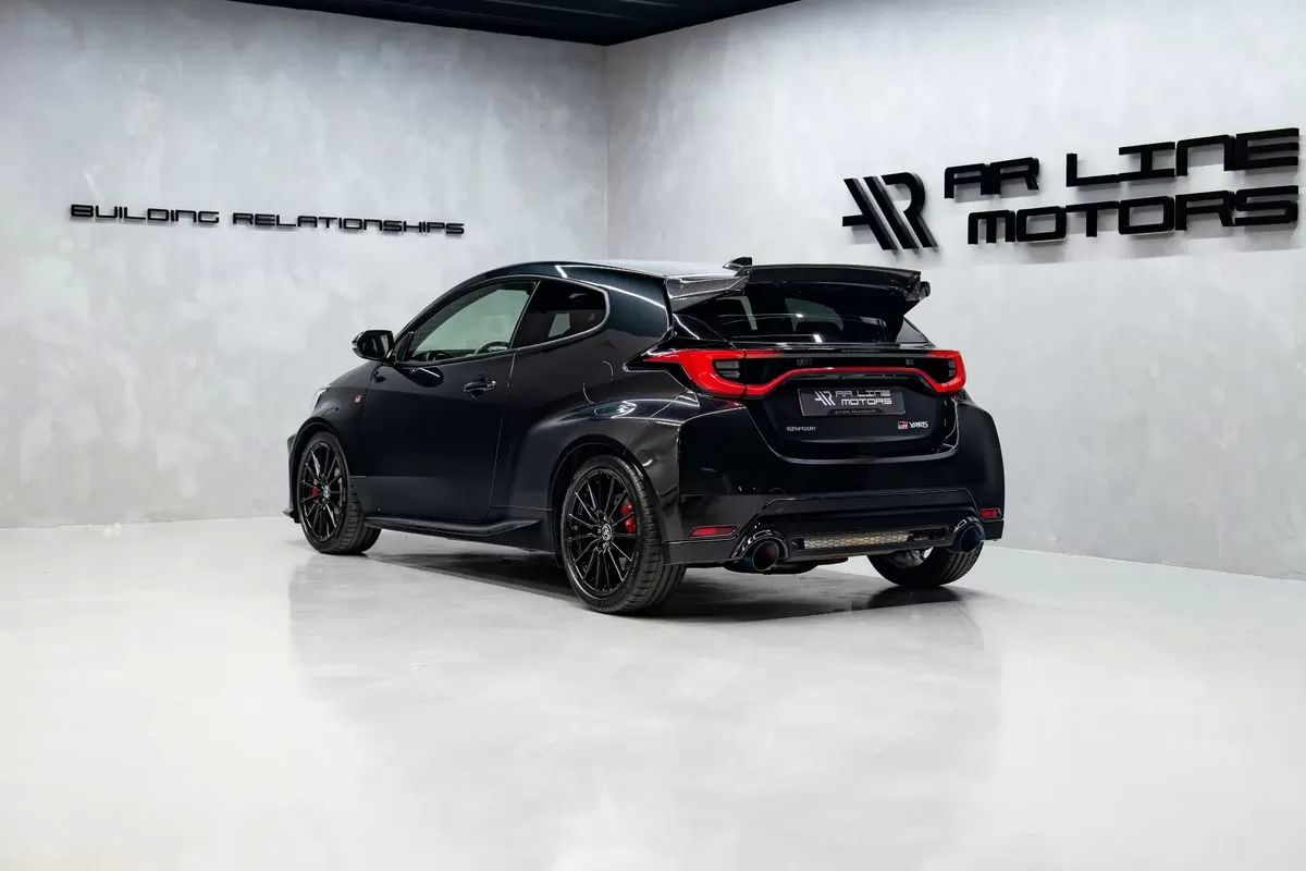 toyota-yaris-2024-gasolina-1618cc