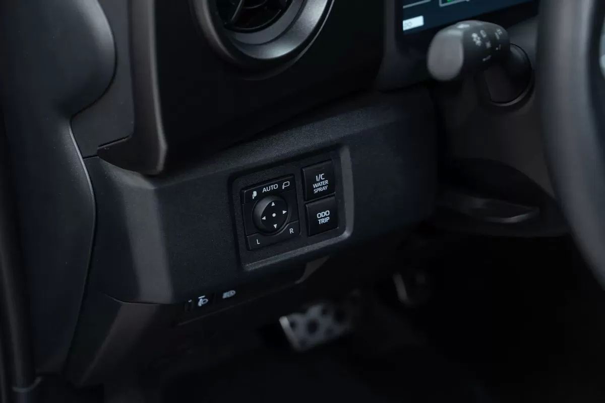 toyota-yaris-2024-gasolina-1618cc