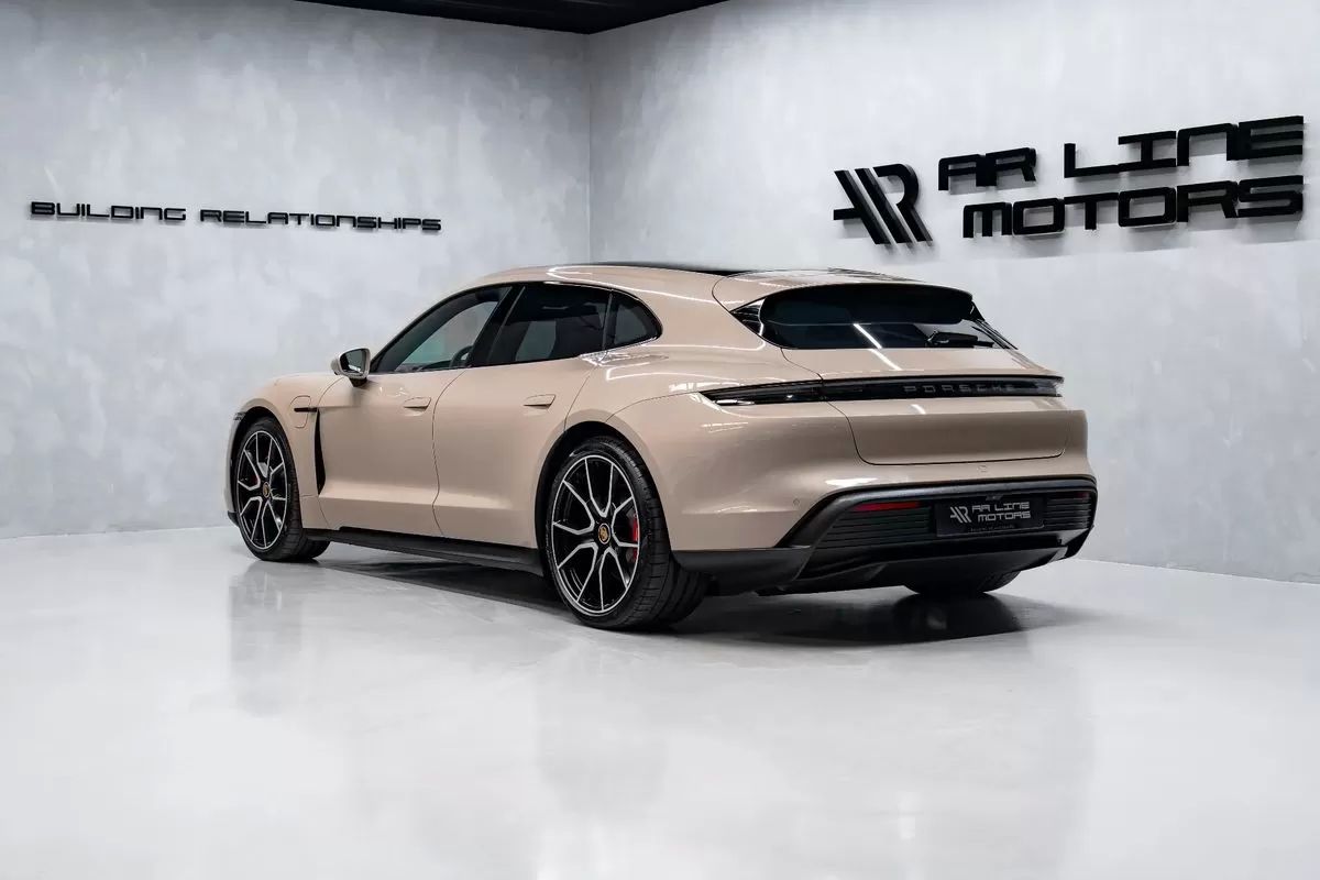porsche-taycan-2023-eletrico-0cc
