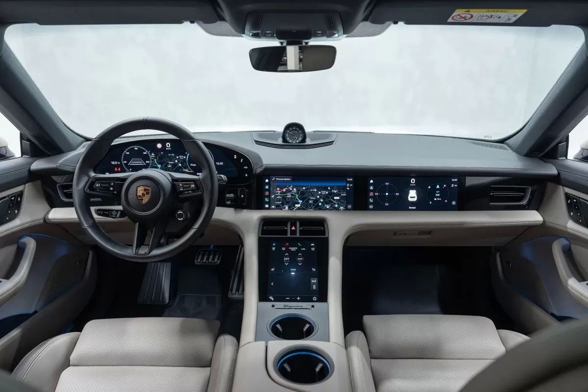 porsche-taycan-2023-eletrico-0cc