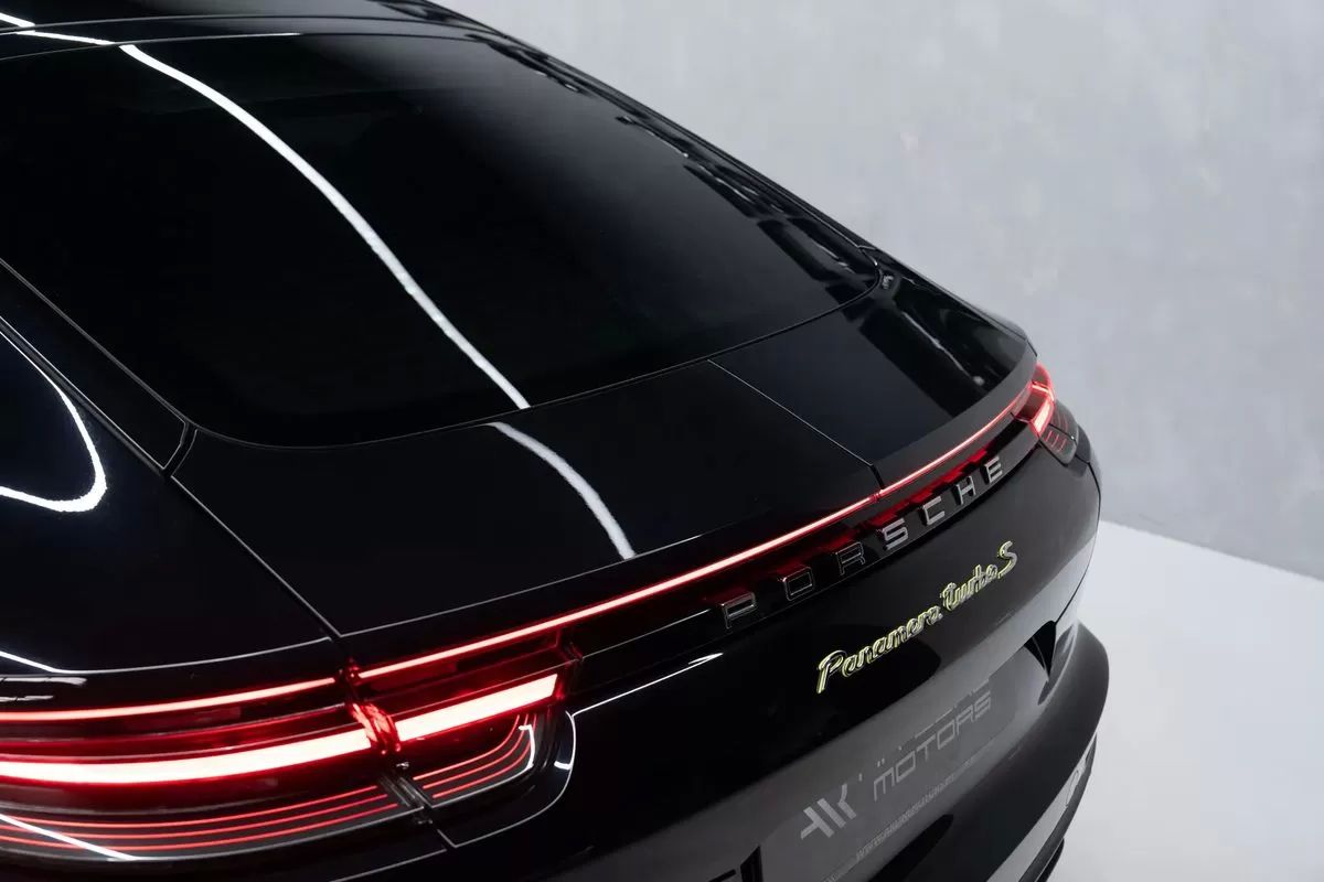 porsche-panamera-2017-hibrido-3996cc