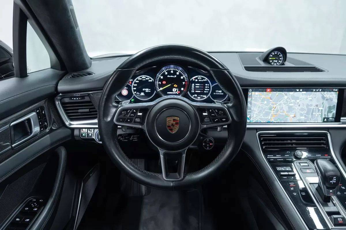 porsche-panamera-2017-hibrido-3996cc