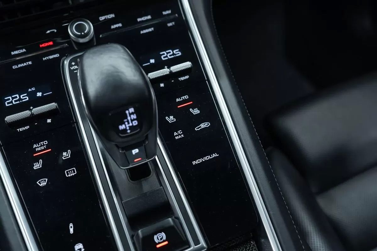 porsche-panamera-2017-hibrido-3996cc