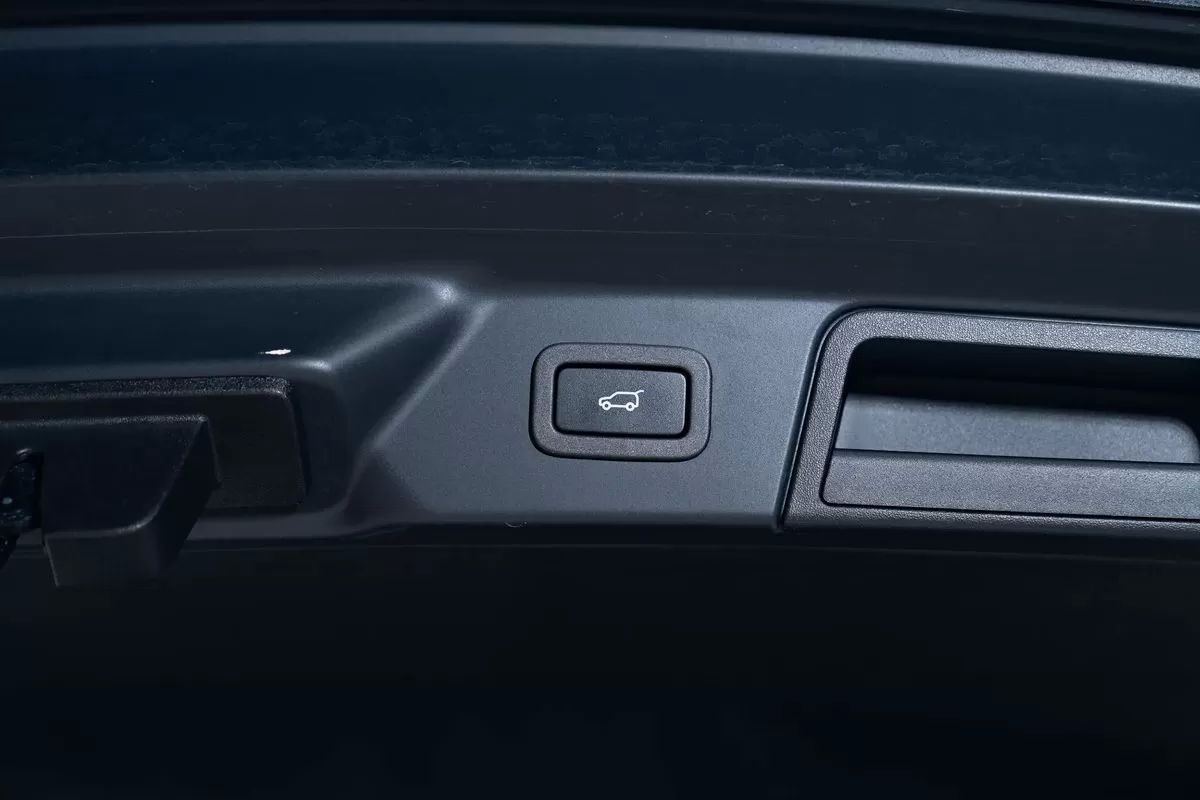 land-rover-range-rover-velar-2022-hibrido-1997cc