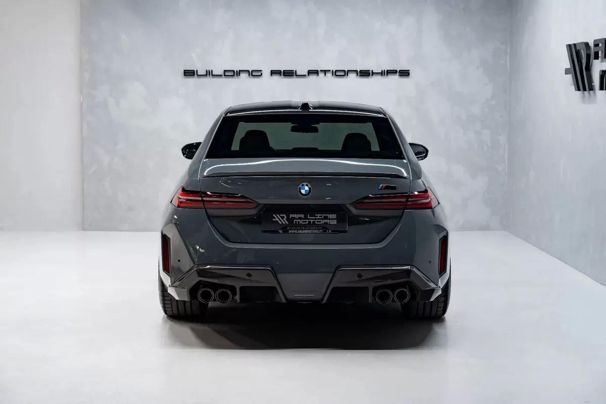 bmw-serie-5-2024-hibrido-4395cc