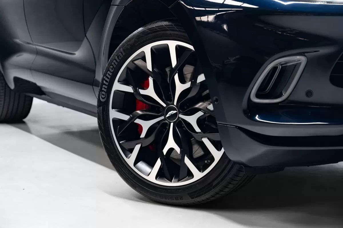 aston-martin-dbx-2020-gasolina-3982cc
