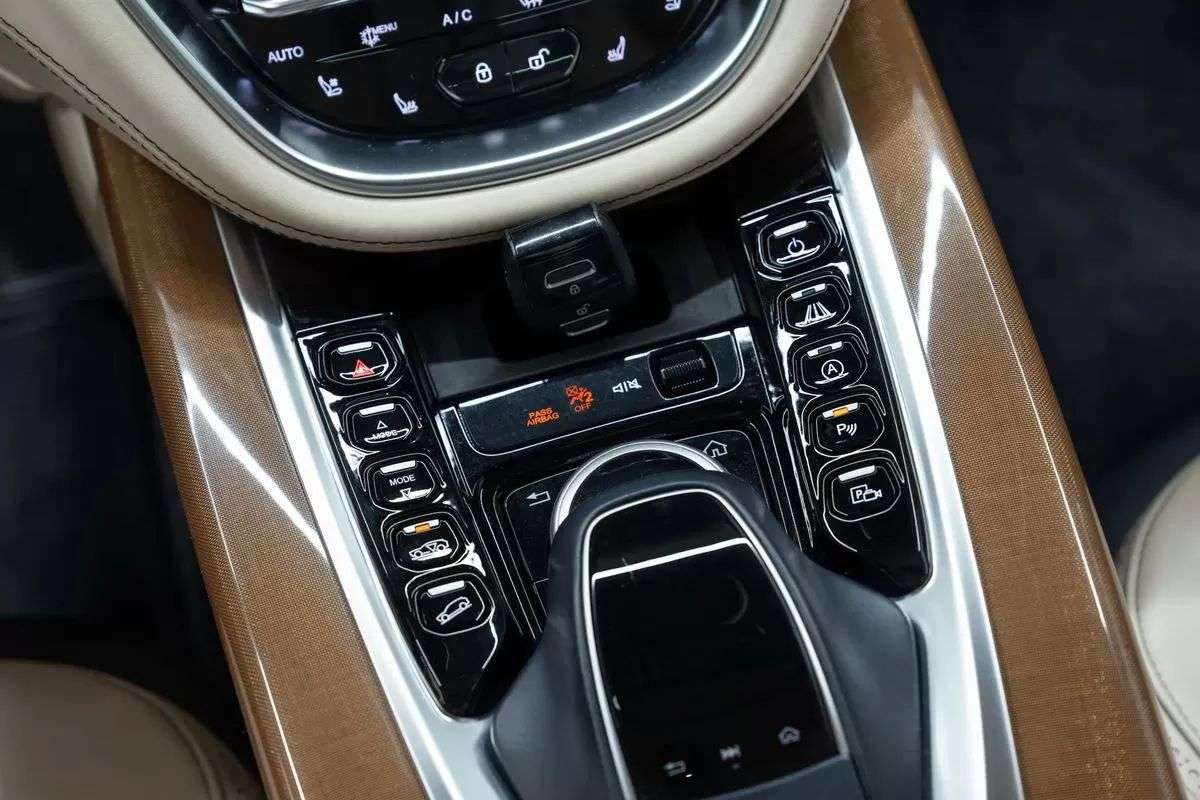 aston-martin-dbx-2020-gasolina-3982cc