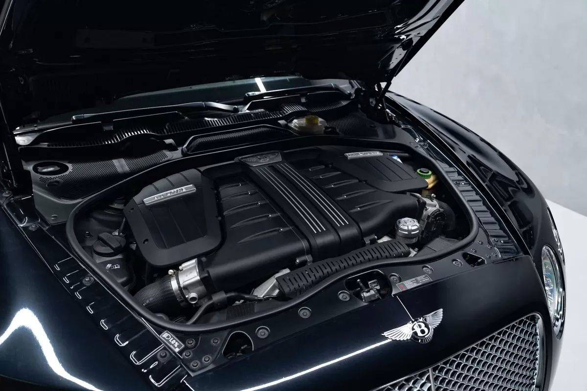 bentley-continental-2015-gasolina-5998cc
