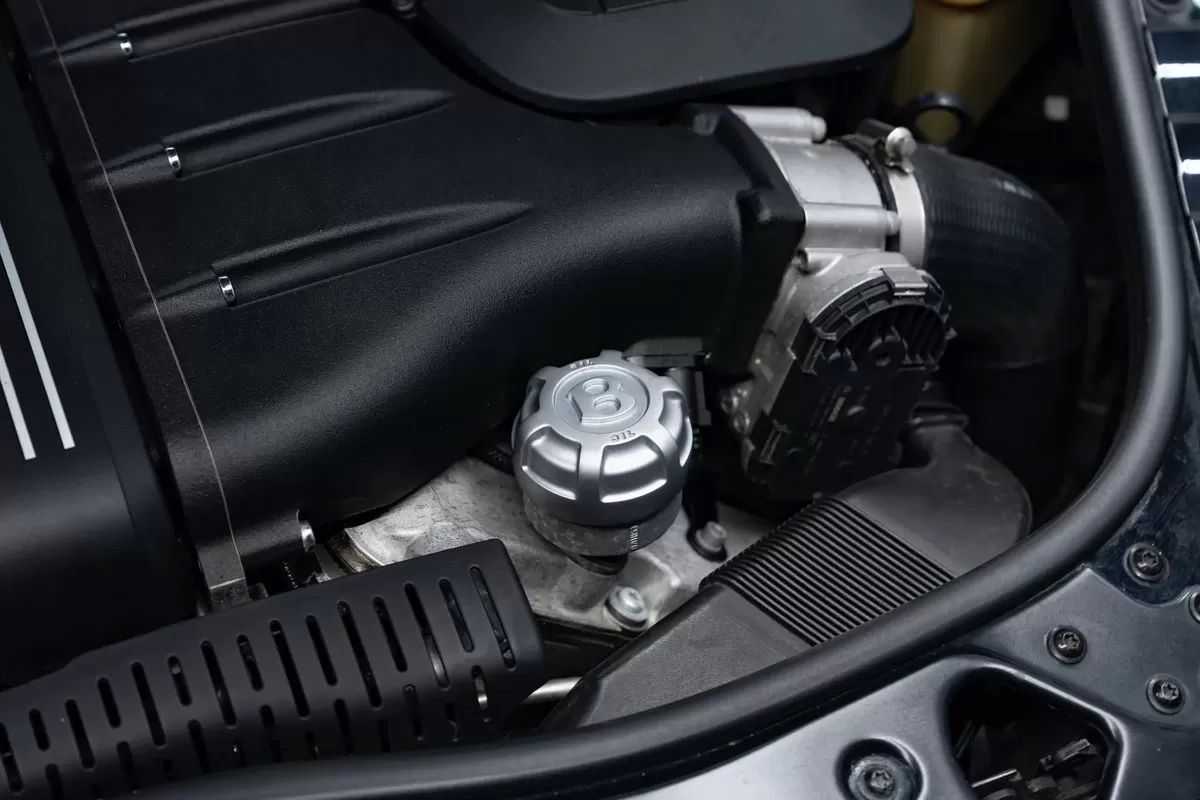 bentley-continental-2015-gasolina-5998cc